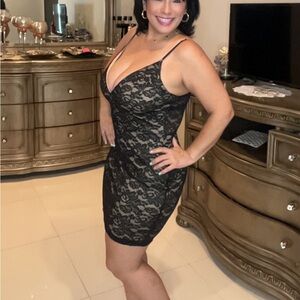 Emerald Sundae Black and Tan Sheath Midi Dress V-Neck Sleeveless